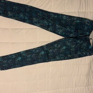 Paige Skyline Ankle skinny jeans!